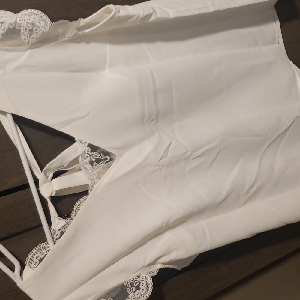 ♥️New boutique white lace top - Picture 10 of 11